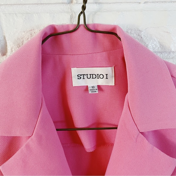 Studio I Short Sleeve Blazer - Picture 2 of 6